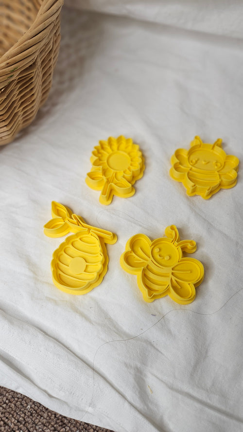 Bee Collection | Playdough Cutter & Stamper Set image 0