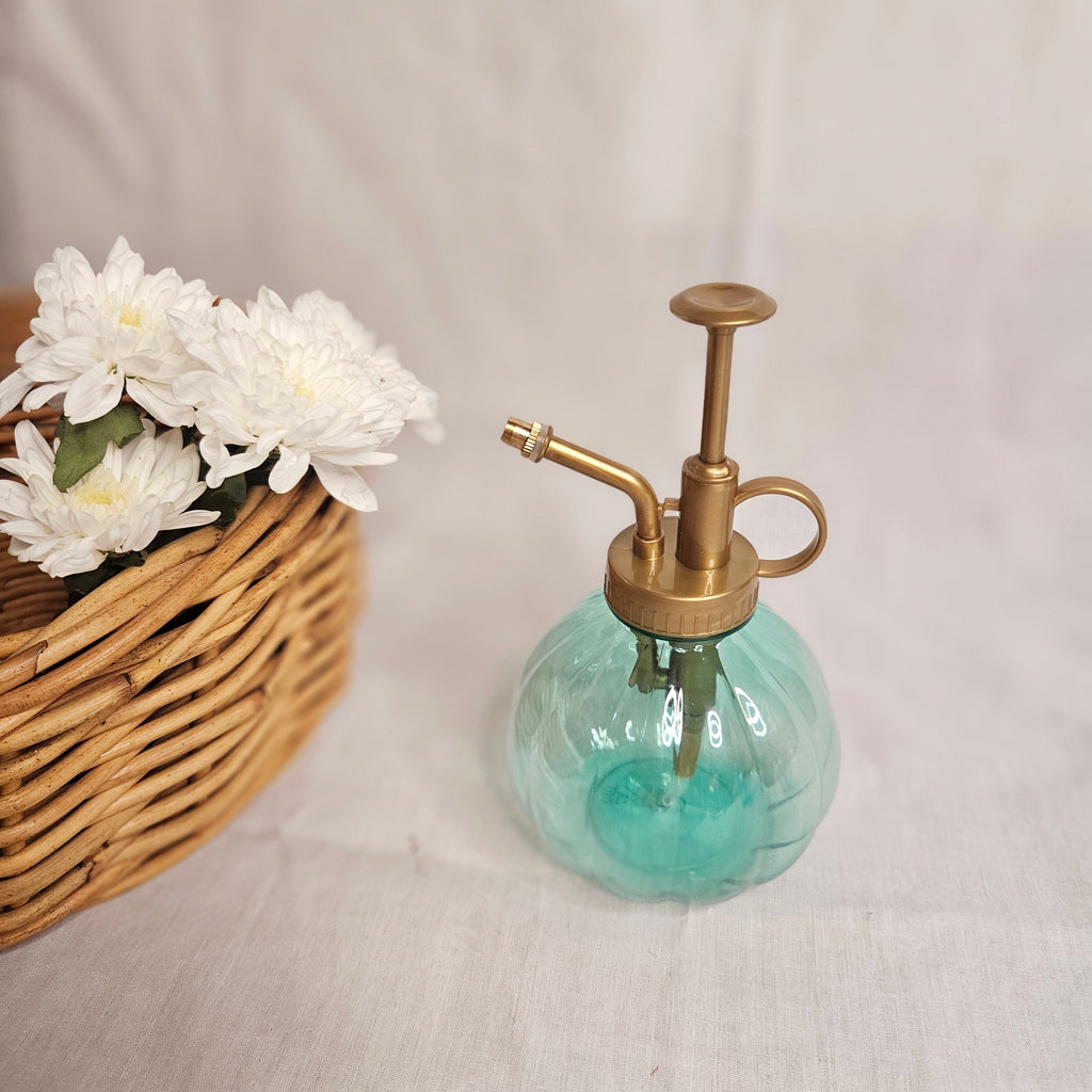 Vintage Style Plastic Spray Bottle image 3