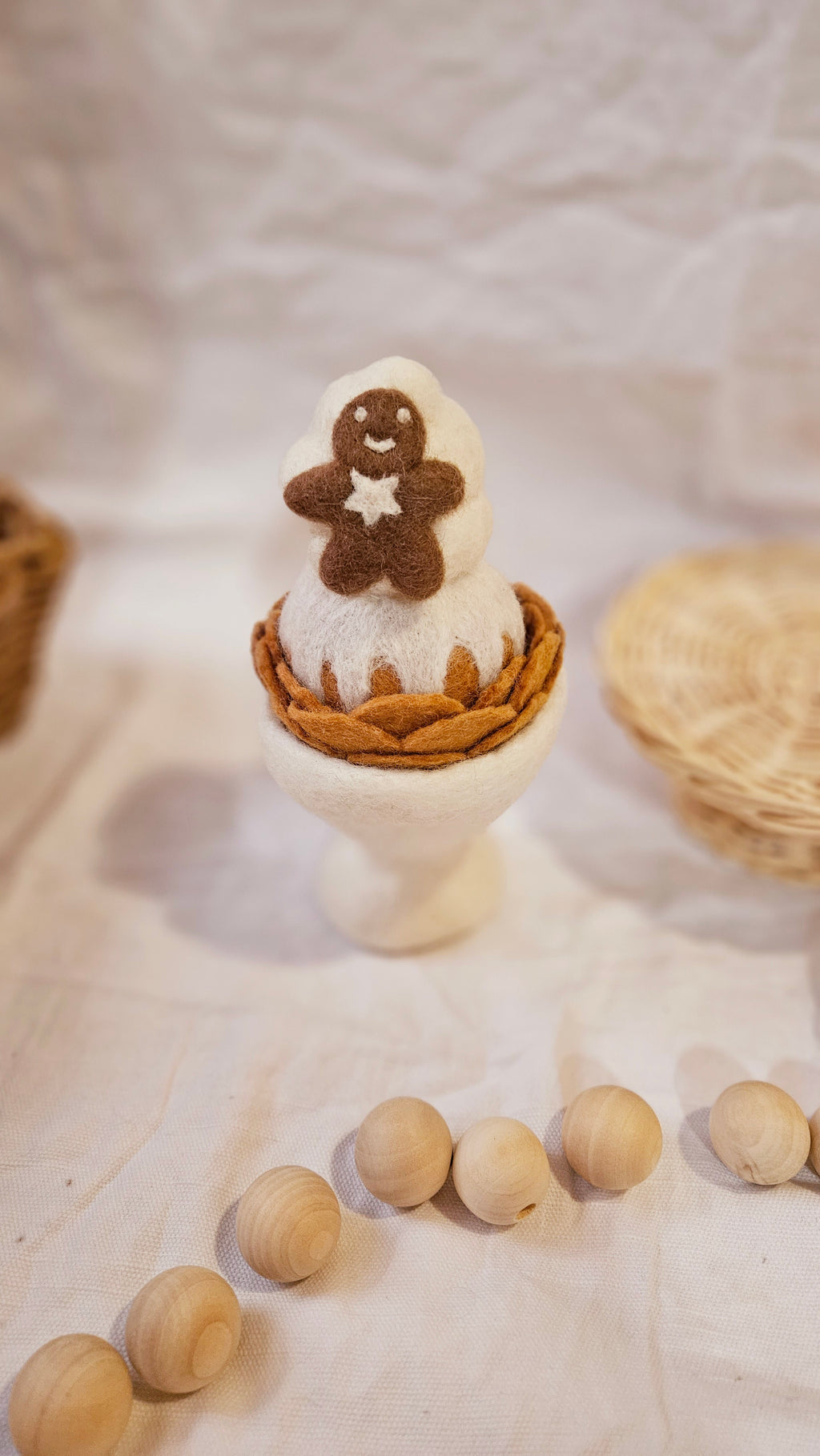 Gingerbread Sundae | JuniMoon image 2