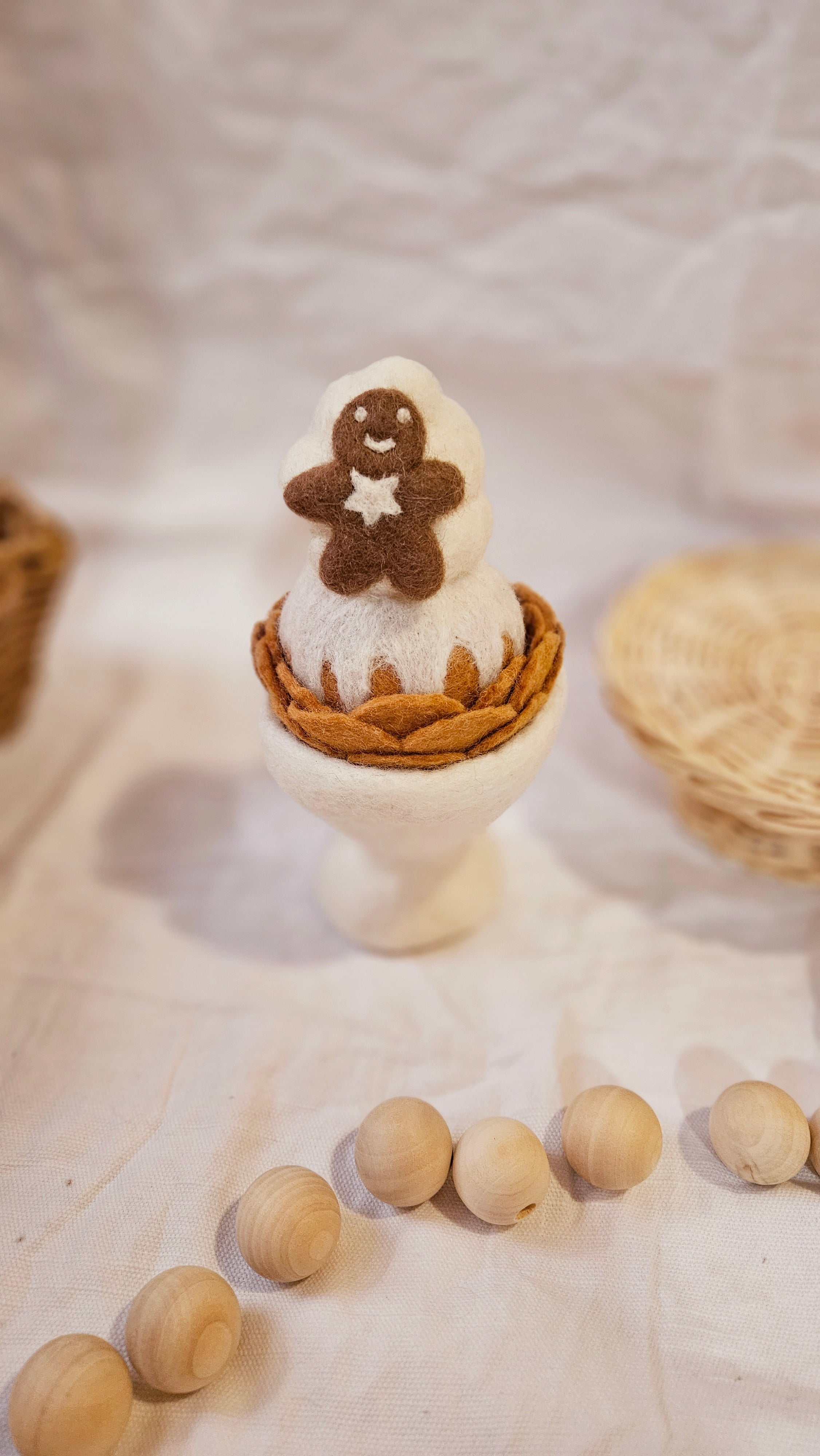 Gingerbread Sundae | JuniMoon image 2