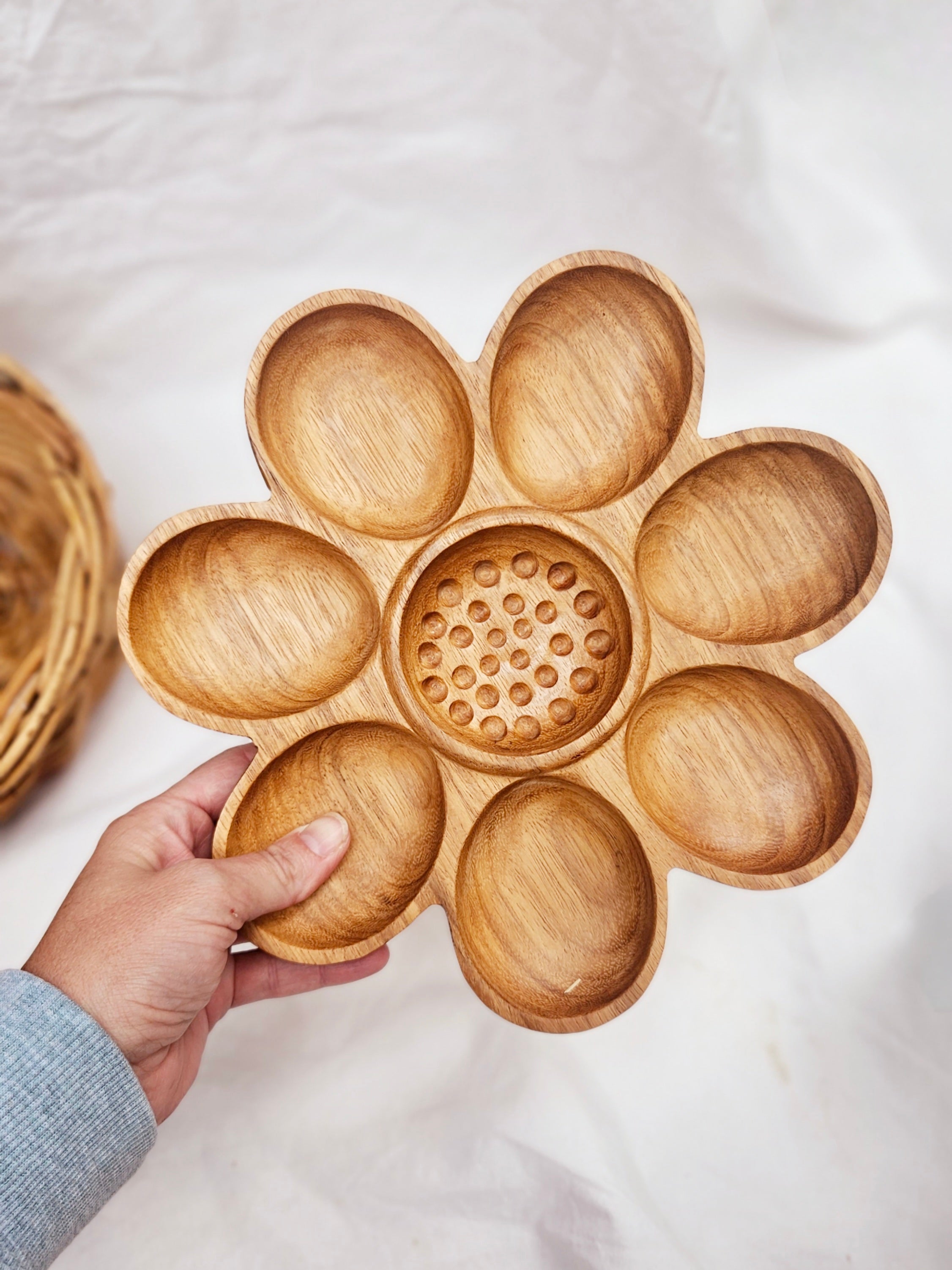 Daisy Bloom Tray | Evergreen Child image 1