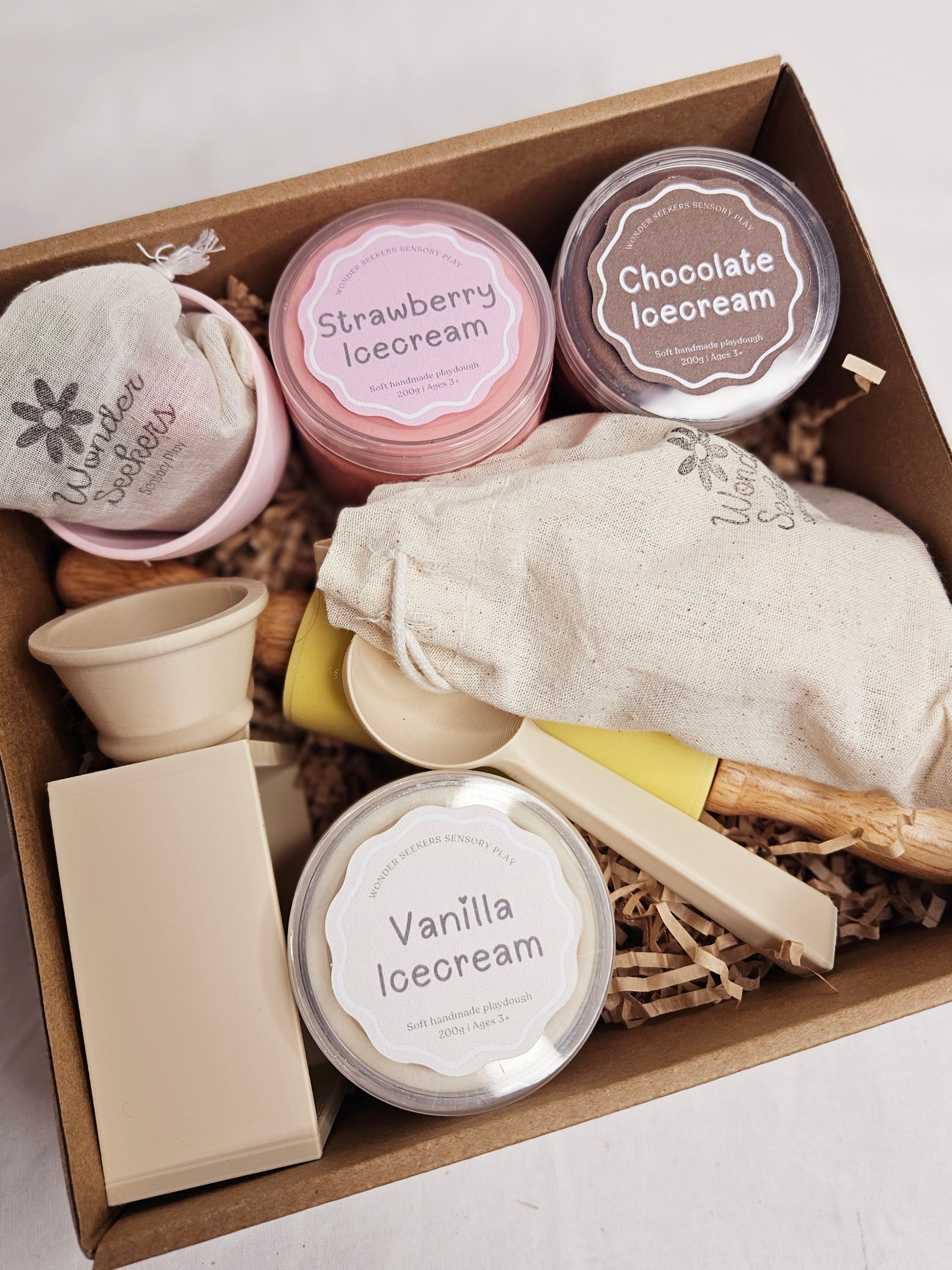 Deluxe Ice Cream Shoppe Playdough Kit image 0