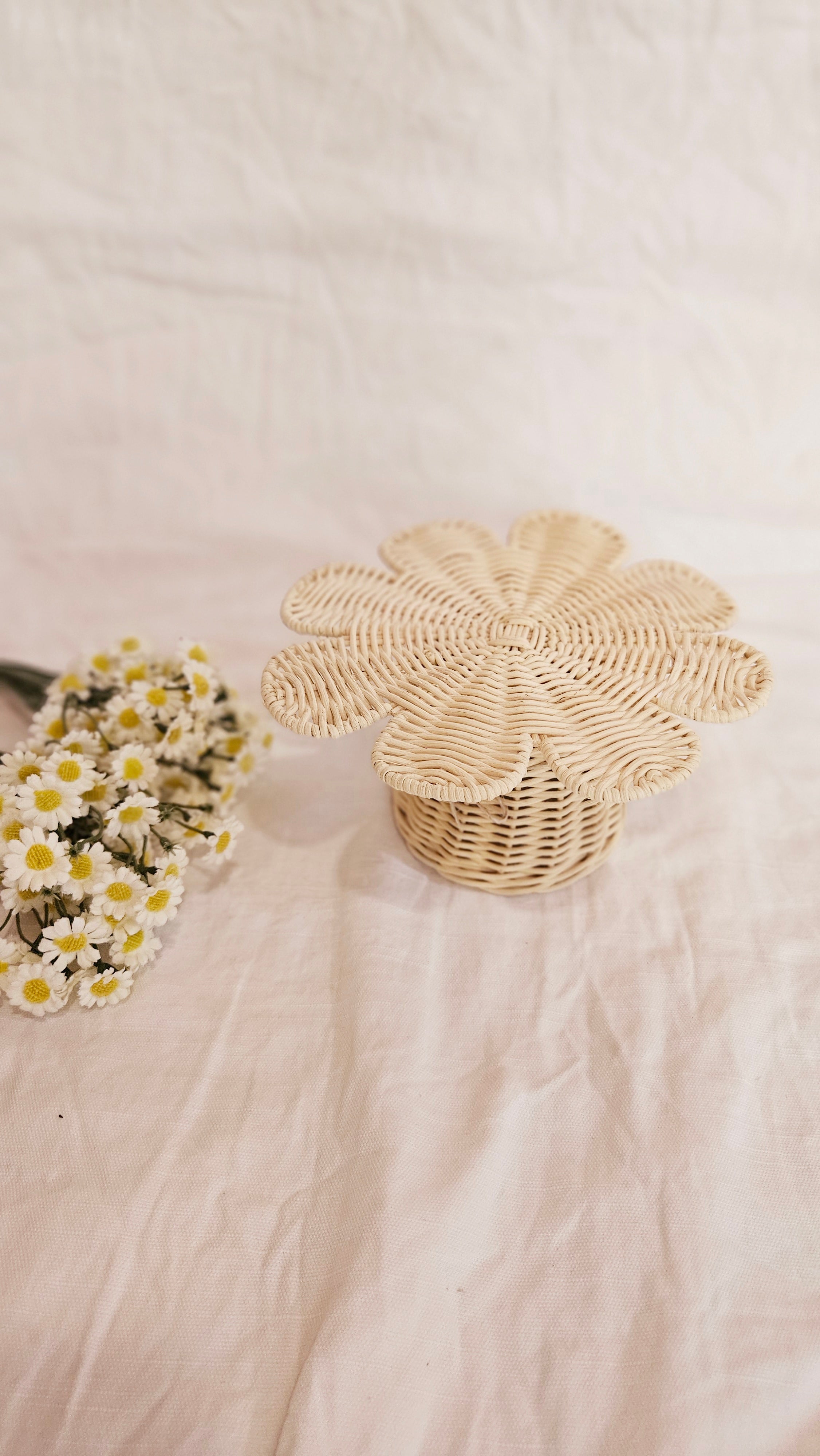 Daisy Cake Stand | JuniMoon image 1