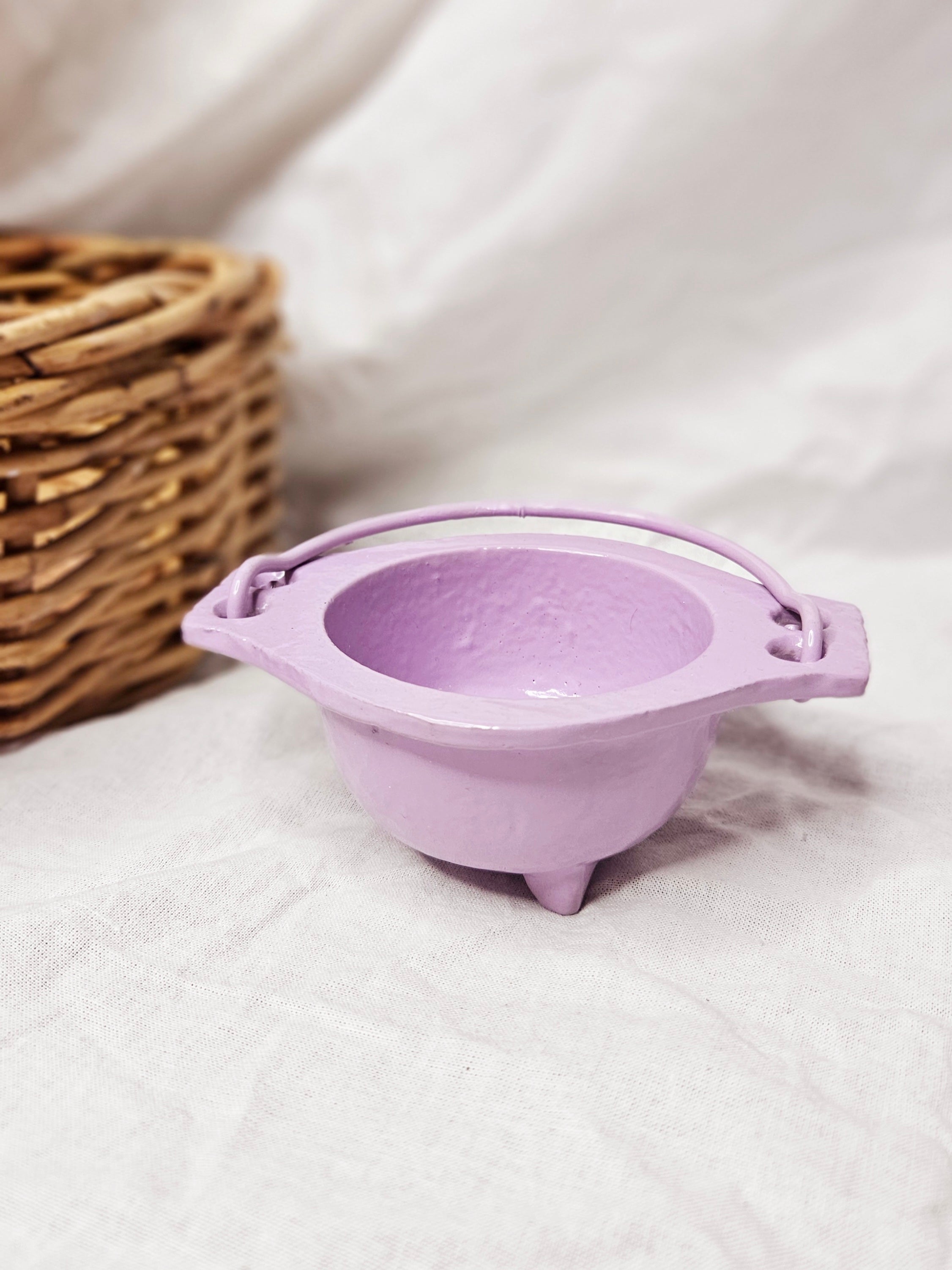 Cast Iron Cauldrons (small) image 4