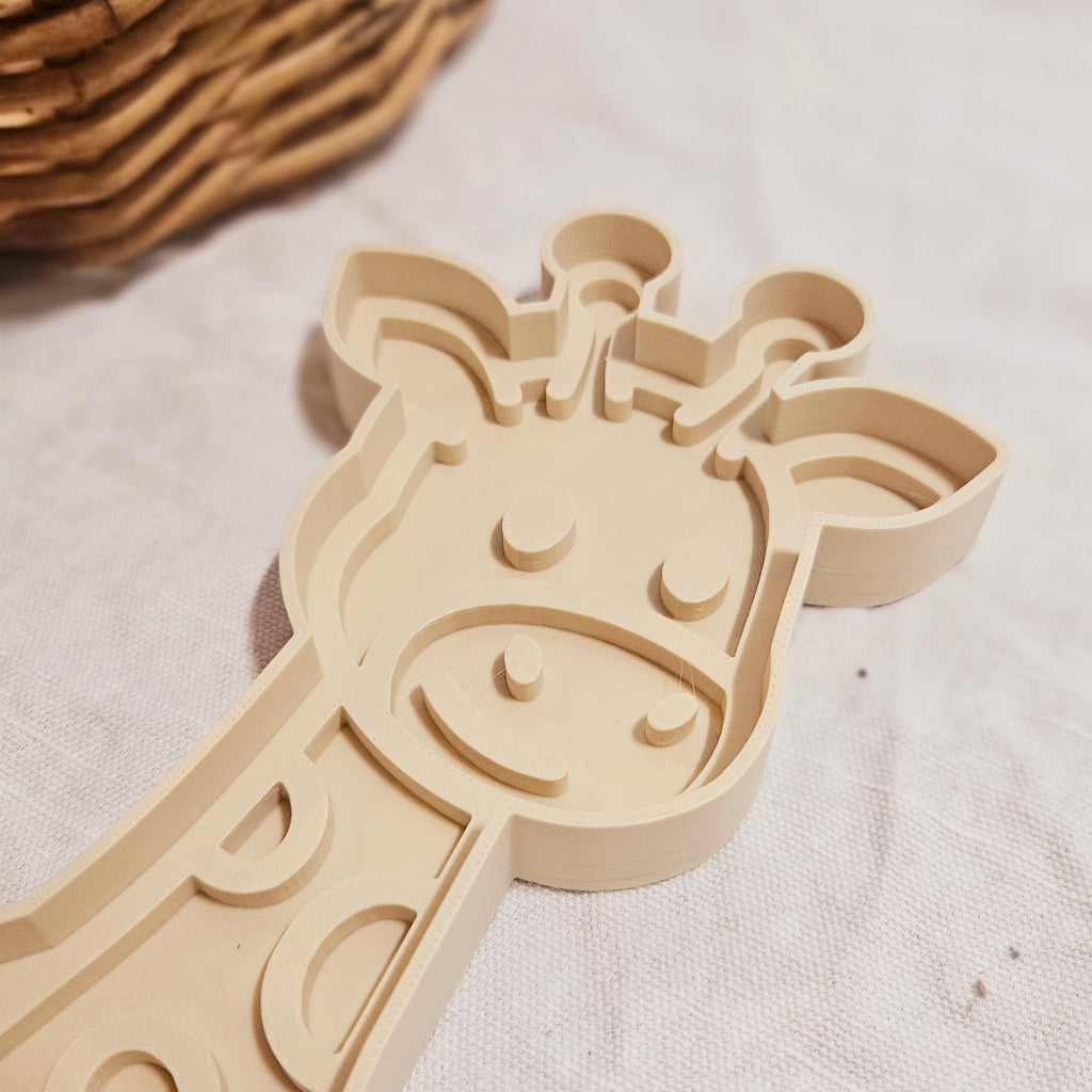 Giraffe Play Tray image 1