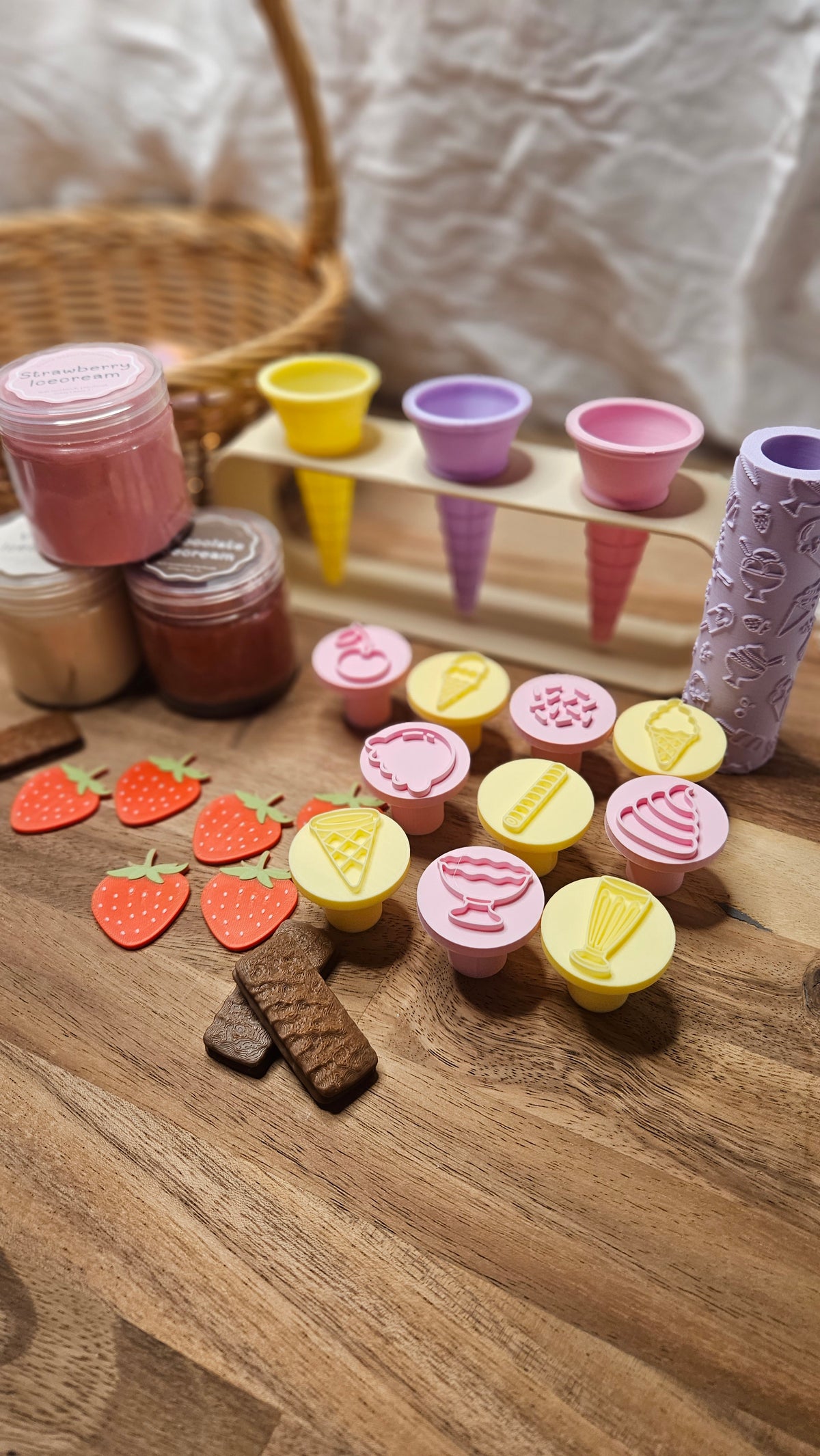 Deluxe Ice Cream Shoppe Playdough Kit