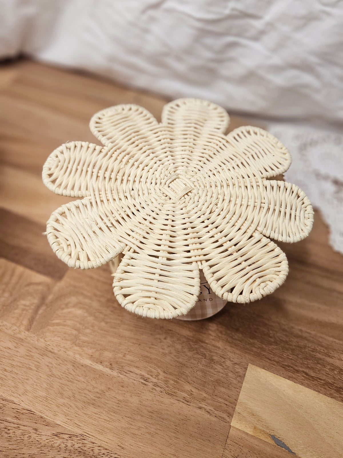 Daisy Cake Stand | JuniMoon