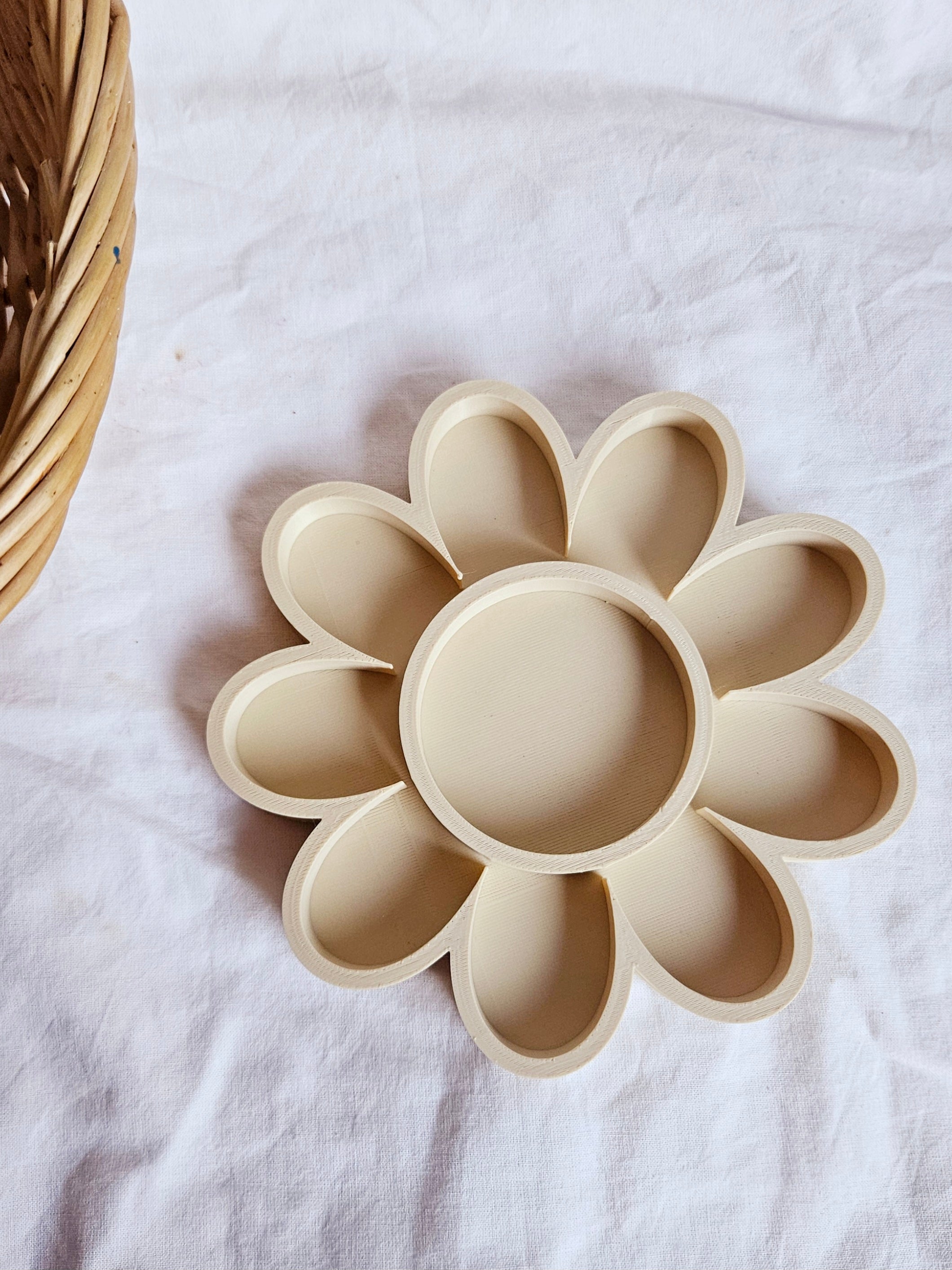 Daisy Play Tray
